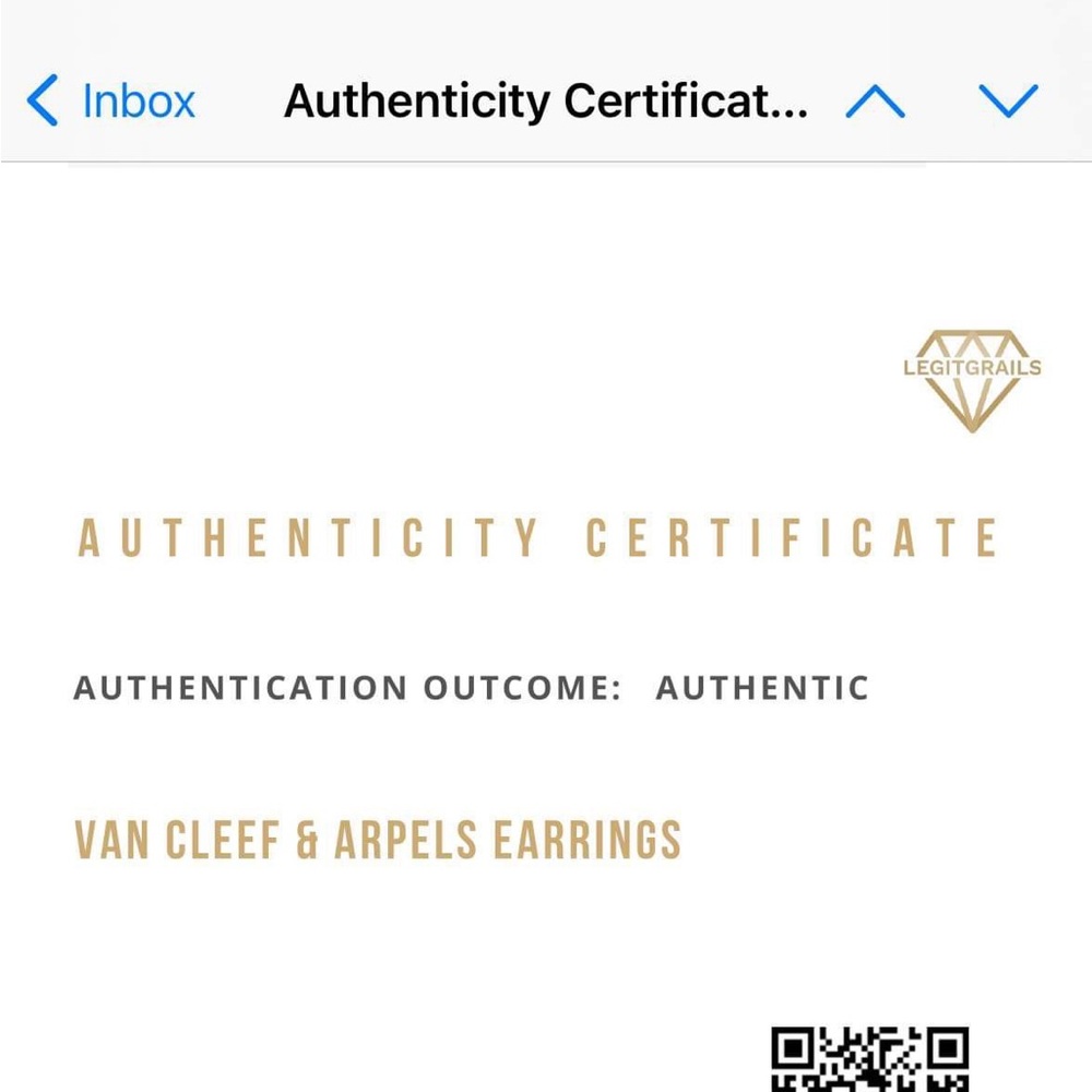 🟥SOLD🟥 Van Cleef and Arpels Onyx Vintage Alhambra Earrings - Picture 7 of 10
